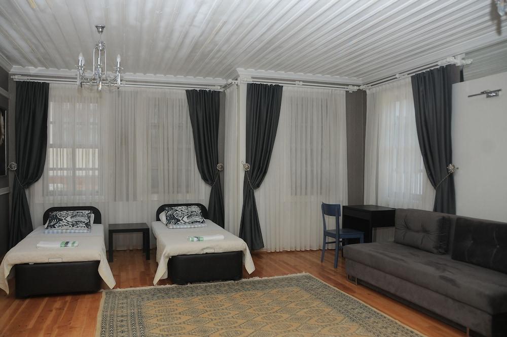 Delight Deluxe Hotel&spa Hotel 2*