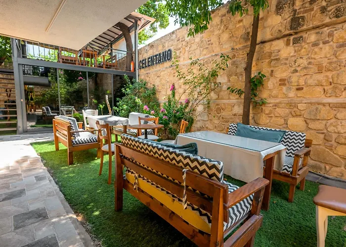Delight Deluxe Hotel & Spa
