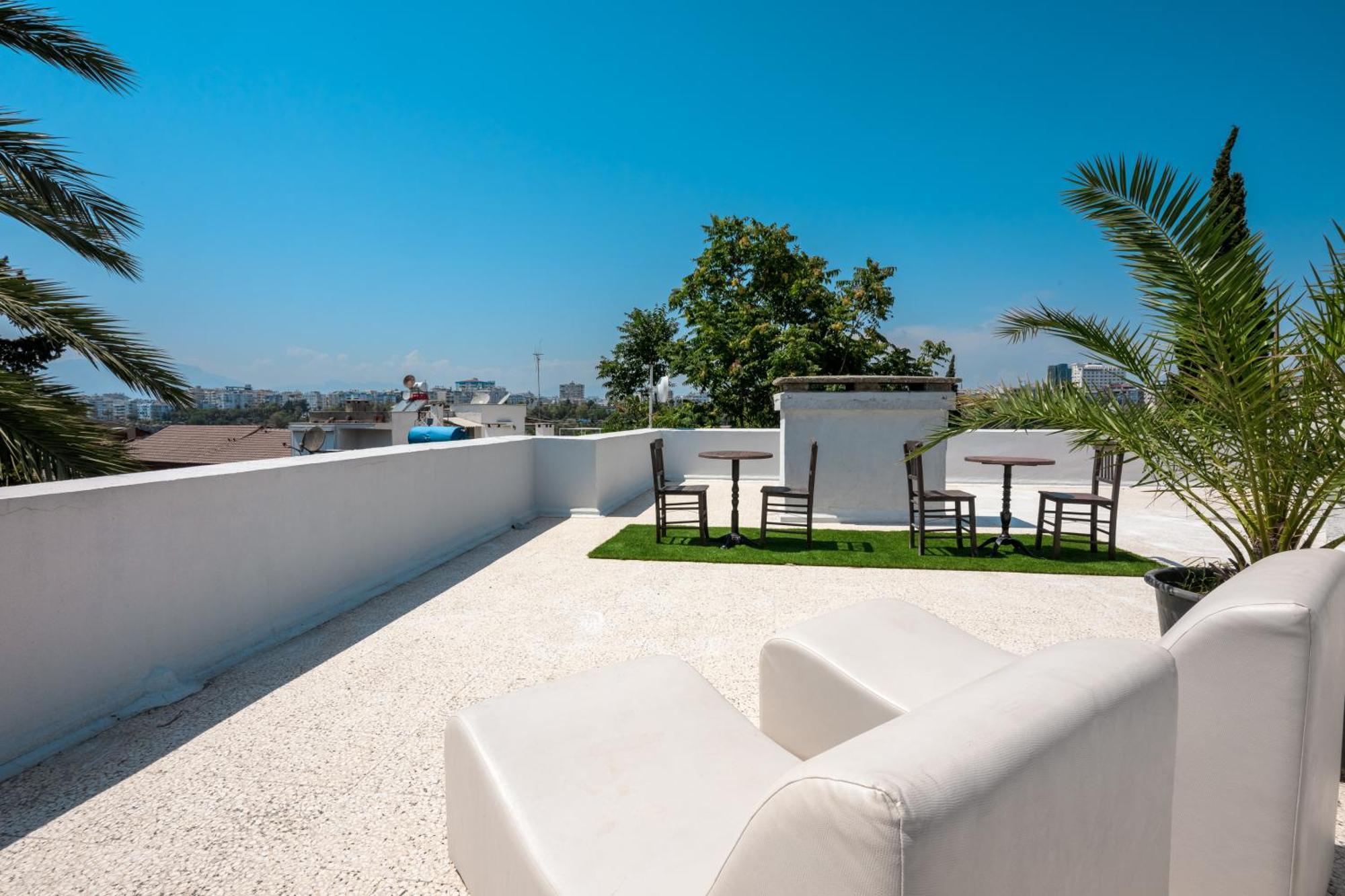 Delight Deluxe Hotel&spa Hotel 2*